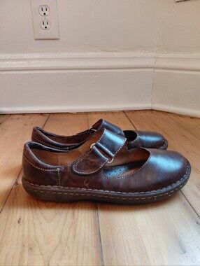 Born Women's Mary Jane Flat Size 8.5 Brown Leather Slip On Shoe Loafers